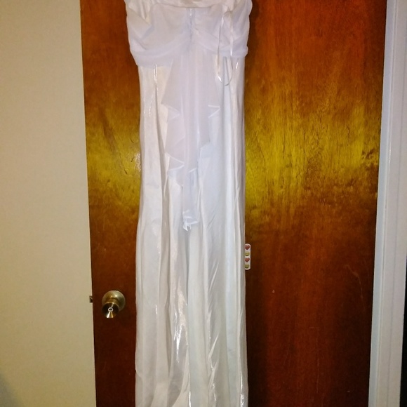 White spaghetti strap wedding dress - Picture 4 of 7